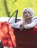 Caroline Vreeland in ELLE Russia Magazine Photoshoot - November 2019