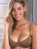 Elizabeth Turner in Bikini Photoshoot