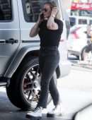 Hilary Duff at a Gas Station in West Hollywood