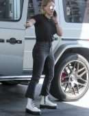 Hilary Duff at a Gas Station in West Hollywood