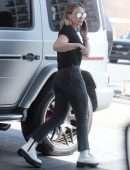 Hilary Duff at a Gas Station in West Hollywood