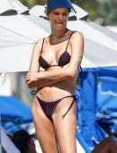 Isabeli Fontana in Bikini with Boyfriend Diego Ferrero at the Beach www.sawfirst.com