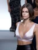 Kaia Gerber Catwalk at “GIVENCHY” SS20 Fashion Show in Paris