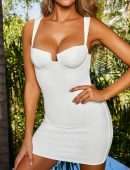 Kara Del Toro in “Oh Polly” Photoshoot