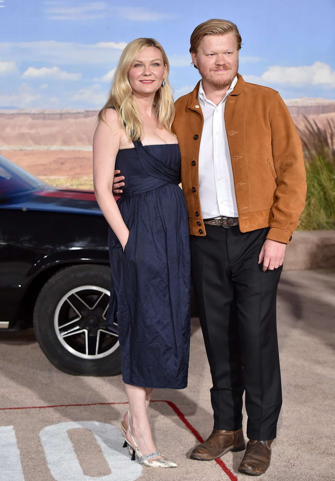 Kirsten Dunst at the Premiere of "El Camino: A Breaking Bad Movie" in Los Angeles