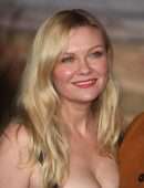 Kirsten Dunst at the Premiere of "El Camino: A Breaking Bad Movie" in Los Angeles