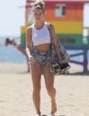 Lottie Moss Booty in Thong Bikini in Venice Beach