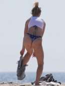 Lottie Moss Booty in Thong Bikini in Venice Beach