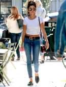 Sarah Hyland Pokies, Out in West Hollywood