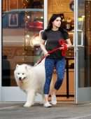Ariel Winter Picks up her Dogs at a Salon in LA