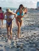Claudia Romani in Bikini at South Beach
