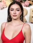 Delilah Belle Hamlin at 3rd Annual #REVOLVEawards in Hollywood