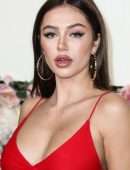 Delilah Belle Hamlin at 3rd Annual #REVOLVEawards in Hollywood