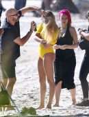 Hailey Baldwin Swimsuit Photoshoot on the Beach in Miami