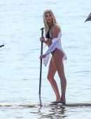 Hailey Baldwin Swimsuit Photoshoot on the Beach in Miami