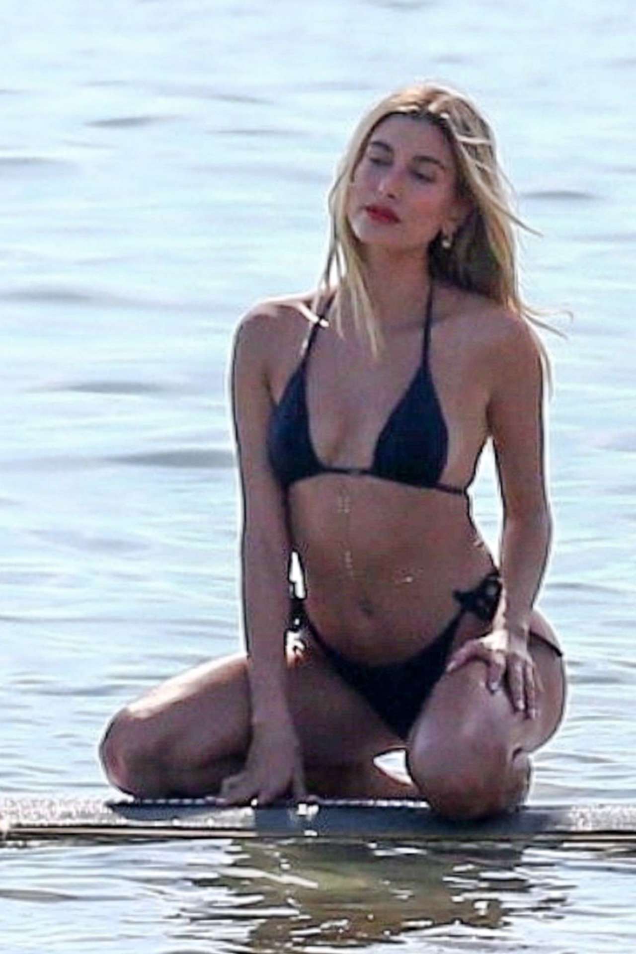 Hailey Baldwin Swimsuit Photoshoot on the Beach in Miami