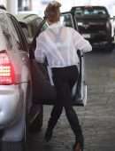 Kate Beckinsale Leaving a Doctor's Office in Beverly Hills