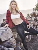 Kate Hudson in Women’s Health Magazine - December 2019