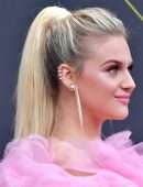 Kelsea Ballerini at 45th E! People's Choice Awards in Santa Monica