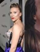 Scarlett Johansson at the Premiere of Netflix's "Marriage Story" in Los Angeles