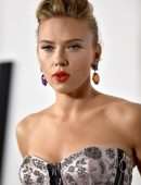 Scarlett Johansson at the Premiere of Netflix's "Marriage Story" in Los Angeles