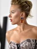 Scarlett Johansson at the Premiere of Netflix's "Marriage Story" in Los Angeles