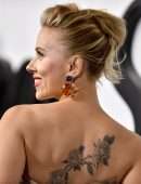 Scarlett Johansson at the Premiere of Netflix's "Marriage Story" in Los Angeles
