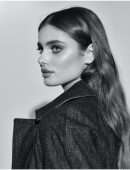 Taylor Hill Photoshoot for InStyle Mexico - November 2019
