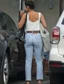 Vanessa Hudgens Booty in Jeans, Out for Lunch in Los Angeles
