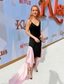 Zara Larsson at Netflix's "Klaus" Premiere in Westwood