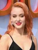 Zara Larsson at Netflix's "Klaus" Premiere in Westwood