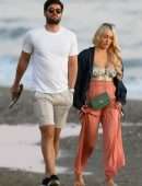 Amber Turner Cleavage, Enjoys the Last Day of the Year in Marbella, Spain