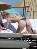 Daphne Groeneveld Booty in Green Bikini in Miami Beach, Florida