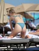 Daphne Groeneveld Ass in a Bikini on Miami Beach