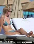 Daphne Groeneveld Ass in a Bikini on Miami Beach