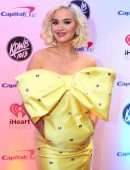 Katy Perry Leggy at 101.3 KDWB's Jingle Ball 2019 in St. Paul