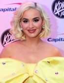 Katy Perry Leggy at 101.3 KDWB's Jingle Ball 2019 in St. Paul