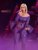 Katy Perry Performing Onstage at B96 Jingle Bash in Chicago