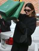 Kendall Jenner Booty, Shopping in Beverly Hills