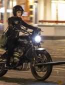 Anne Hathaway Riding a Bike, Filming Pandemic-Themed Film ‘Lockdown’ in London