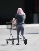 Ariel Winter Booty Outside Petco in Los Angeles