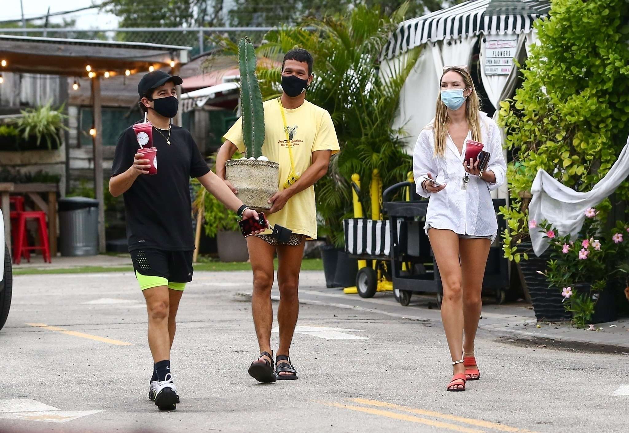 Candice Swanepoel Leggy, Out with Friends in Miami Beach