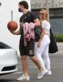 Chrishell Stause Booty, Smiles as She Finishes Her Saturday Practice