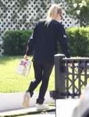 Dakota Fanning Booty, Spotted while taking Beer in Los Angeles