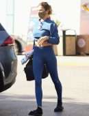 Elisabetta Canalis Booty, Outside Bristol Farms in Beverly Hills
