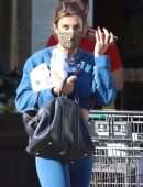 Elisabetta Canalis Booty, Outside Bristol Farms in Beverly Hills