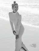 Elsa Pataky in InStyle Magazine Spain - November 2020