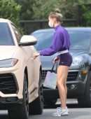 Hailey Baldwin Booty in Shorts, Outside a Friend's House in Beverly Hills