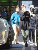 Hailey Bieber Cameltoe at The Juice Bar with Her Gal Pals