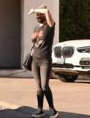 Hayden Panettiere Booty in Jeans, Out in Beverly Hills